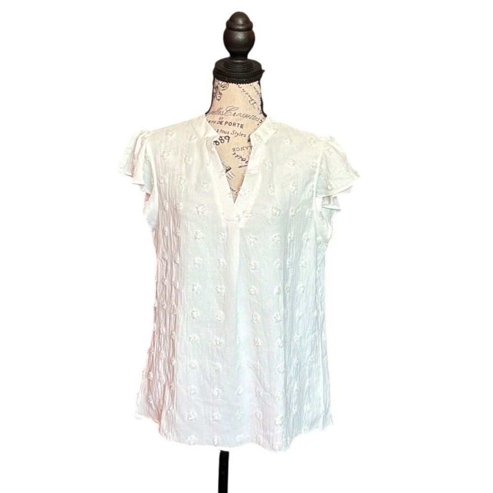 B White Clipped Swiss Dot Flutter Sleeve V-Neck Blouse Top Medium